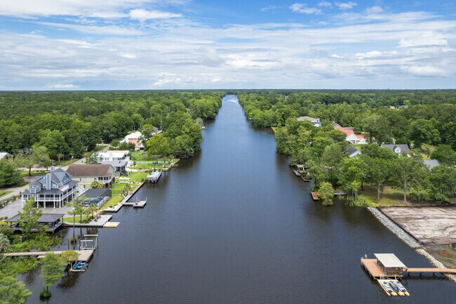 Socastee SC - Myrtle Beach Deck and Patio Custom Builders